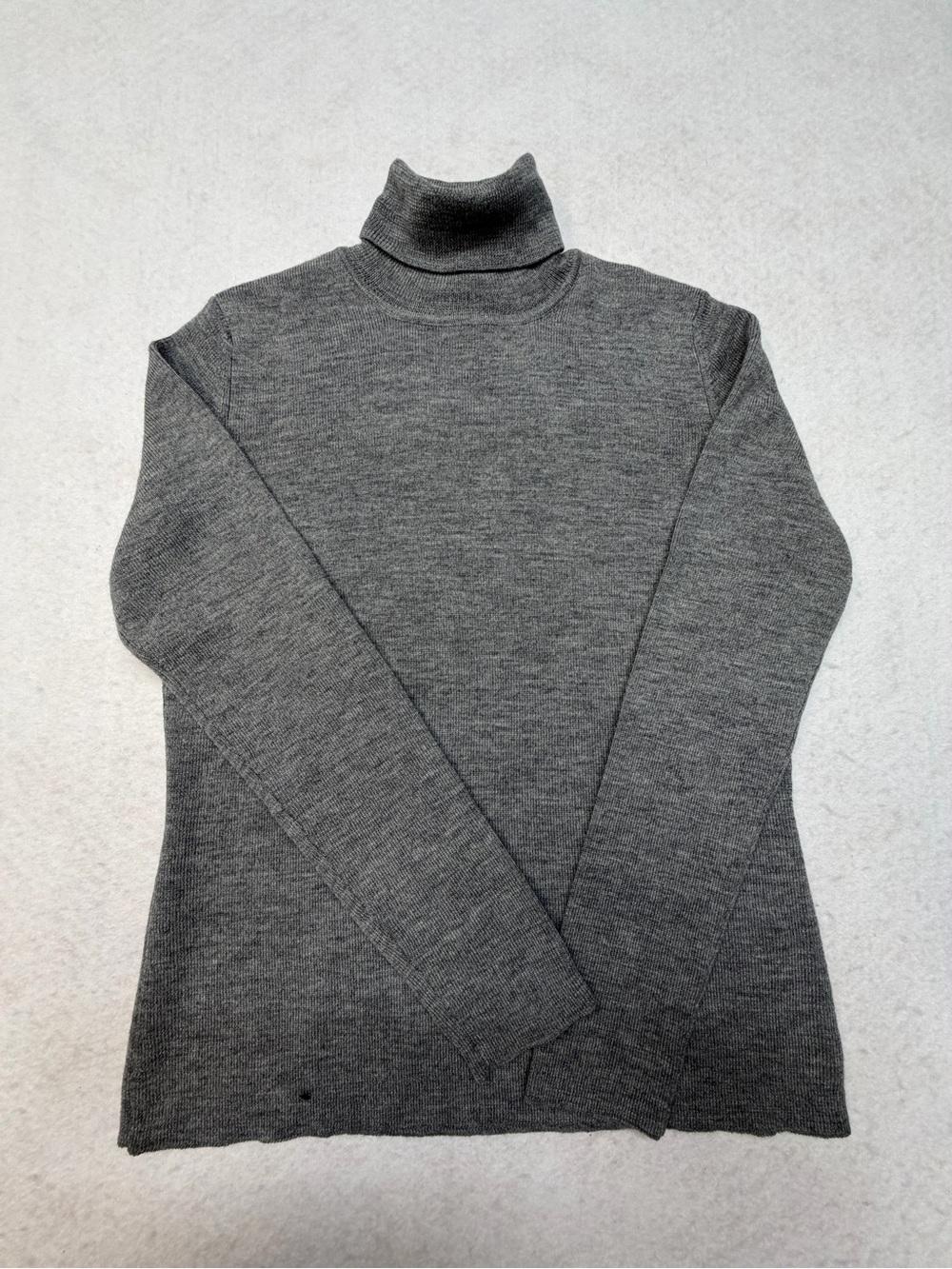 Ann Taylor Petite Merino Wool Sweater in Heather Gray - Size  Petite Medium